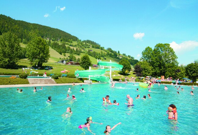 Wildscho__nau_Schwimmbad_1_Rechte_TVB_Wildscho__nau_-_Kopie